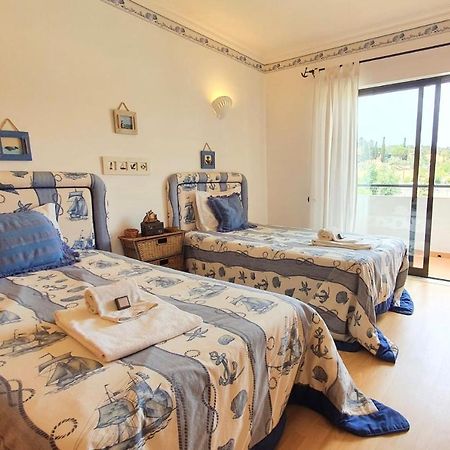 Lovelystay - Alto Dos Calicos 2Br House With Garden Albufeira Ngoại thất bức ảnh